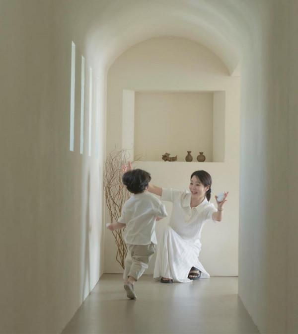 蔡琳首次公開母子生活,定居韓國住宅樸素,3歲兒子像極中國生父 蔡琳首次公開母子生活,定居韓國住宅樸素,3歲兒子像極中國生父