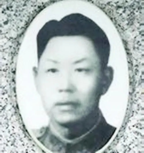 鄧華斗膽直陳,毛主席笑言:湖南老鄉膽子大,像我 鄧華斗膽直陳,毛主席笑言:湖南老鄉膽子大,像我