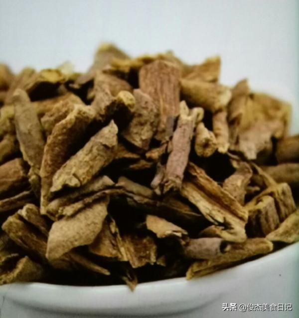 大廚詳細教給你廚房四十多種常用香料知識和用處,建議收藏學習 大廚詳細教給你廚房四十多種常用香料知識和用處,建議收藏學習