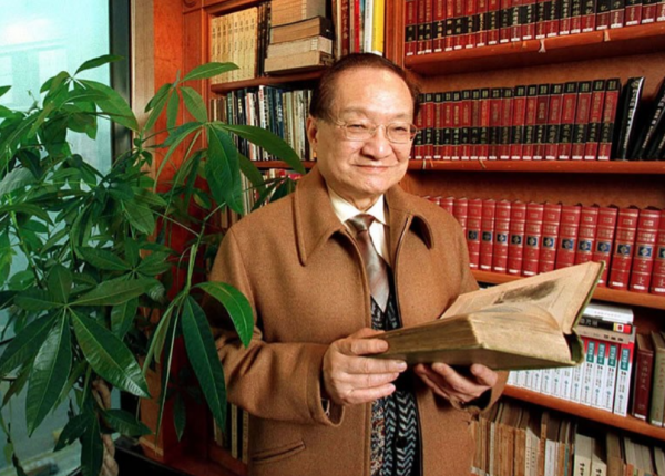 金庸親妹妹查良琇：住農村，家境很普通，金庸一直補貼她到2002年