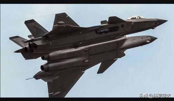 俄專家：蘇-57造價僅4千萬美元，而殲-20單價超1億美元，真的嗎？