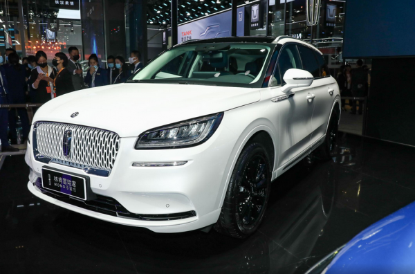 全系標配2&period;0T，入門即豪華，林肯冒險家選哪款合適？