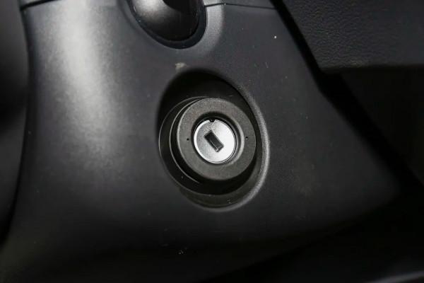 途鎧VS探影，兄弟車型之爭！