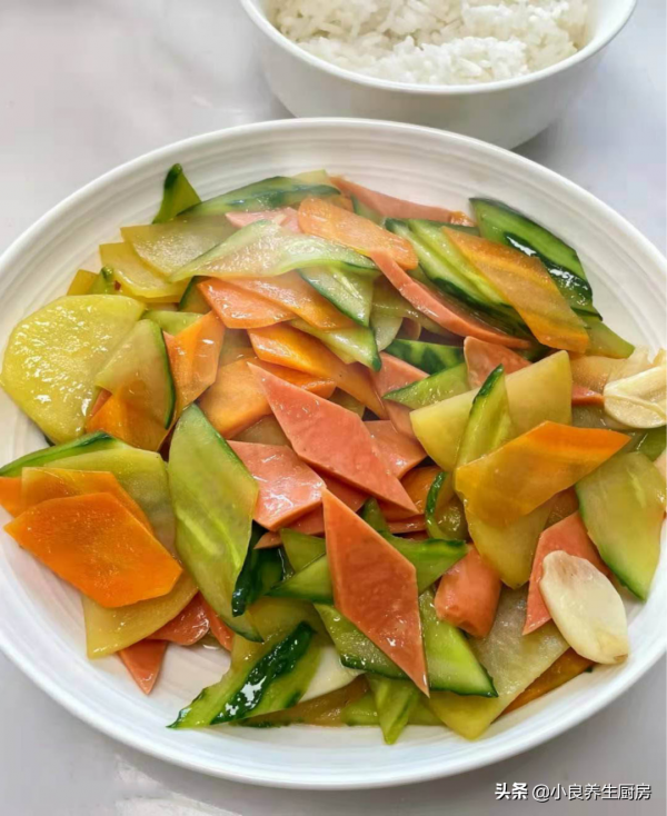 冬天，孩子愛吃這菜，簡單易學，營養全面，價格還便宜，別錯過了