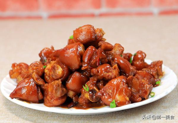 豬蹄怎麼做才好吃?廚師長教你秘製做法,簡單易學,比飯店還軟糯 豬蹄怎麼做才好吃?廚師長教你秘製做法,簡單易學,比飯店還軟糯