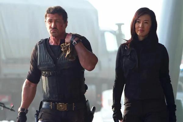 矯揉造作就別演軍旅劇了，這9位女星告訴你，什麼叫軍人那股勁兒