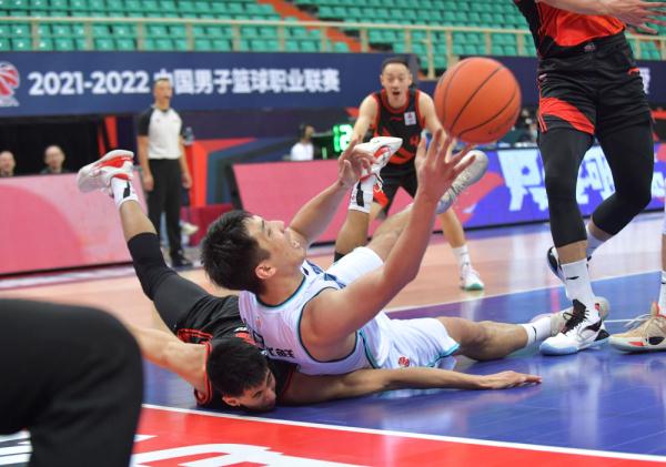 CBA第一階段丨青島每日優鮮勝蘇州肯帝亞