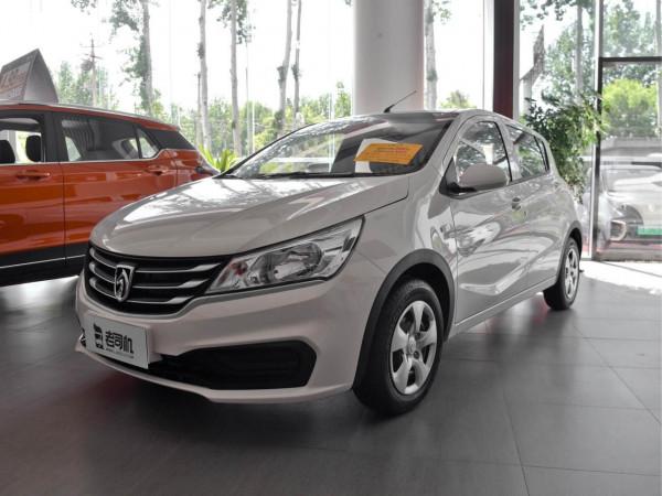 四萬出頭的代步車，加油方便而且省錢，實拍寶駿310