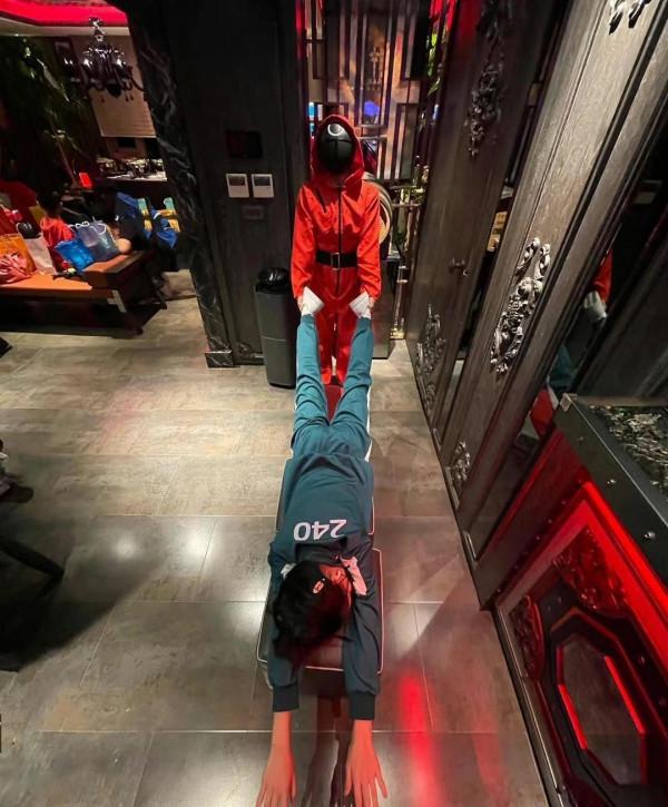 小S一家可塑性真強！神還原魷魚遊戲的角色，讓人雞皮疙瘩都起來