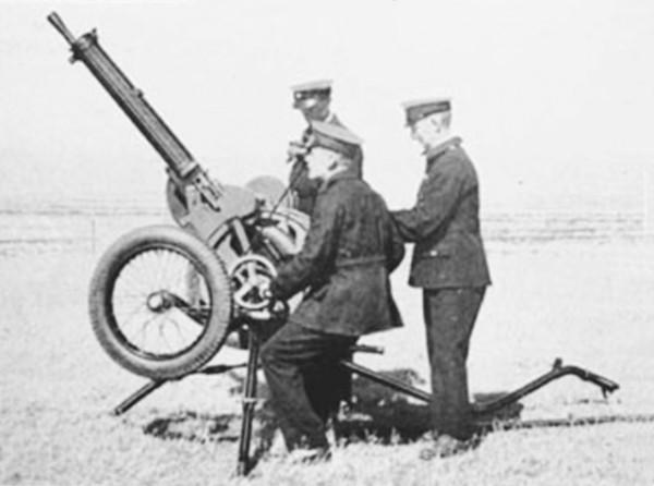 不光有“老乾媽”還有“德什卡”—蘇聯DShK1938/DShKM重機槍 不光有“老乾媽”還有“德什卡”—蘇聯DShK1938/DShKM重機槍