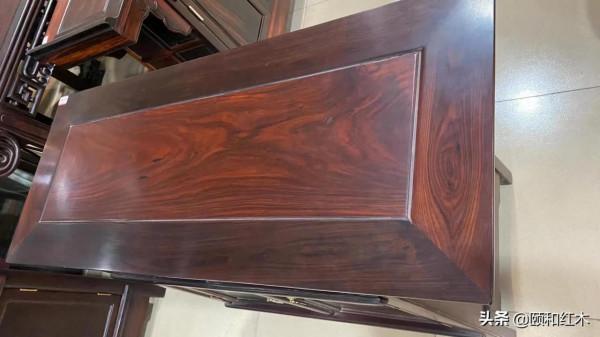 寮國大紅酸枝獨板包公櫃