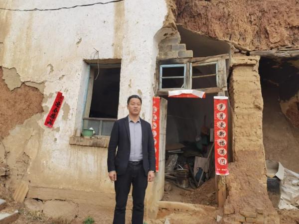 當代&OpenCurlyDoubleQuote;掃地僧&rdquo;：北大保安高考第一人的張俊成，畢業後怎麼樣了？