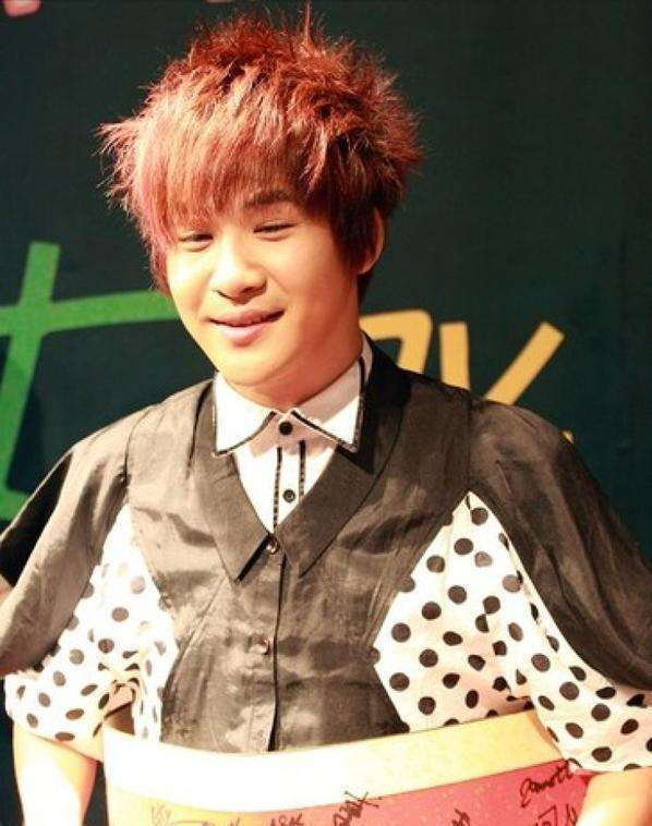 大張偉的人間清醒：堅持與兄弟AA分賬，拒絕黃小蕾專愛胖老婆