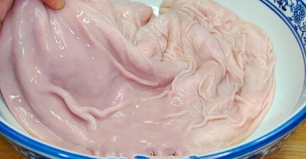 清洗豬肚,切記不要加鹽和麵粉洗!教你一招,乾淨衛生無異味 清洗豬肚,切記不要加鹽和麵粉洗!教你一招,乾淨衛生無異味