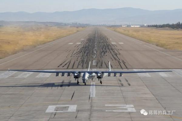 土耳其大型無人機服役，可持續飛行50小時，超越全球鷹