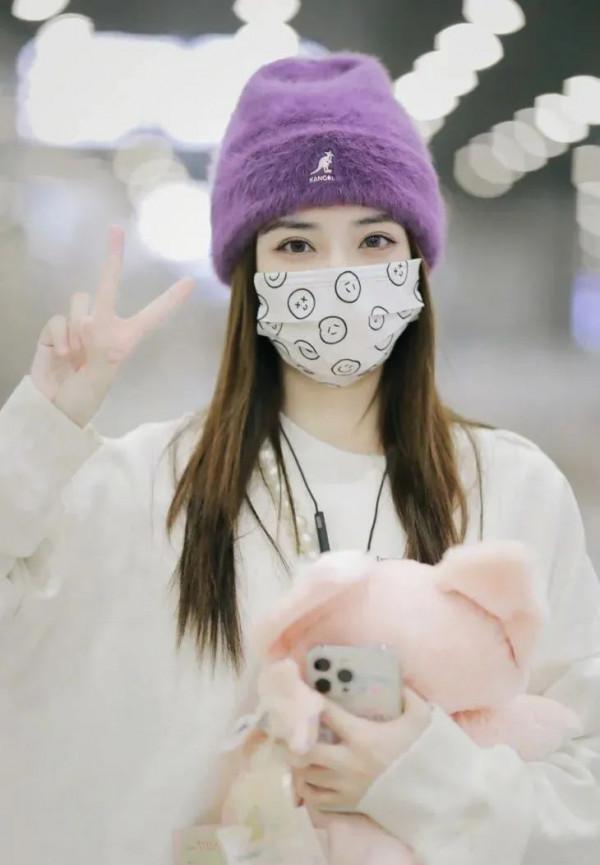 初雪,穿得像徐璐這麼可愛會得到愛情麼? 初雪,穿得像徐璐這麼可愛會得到愛情麼?