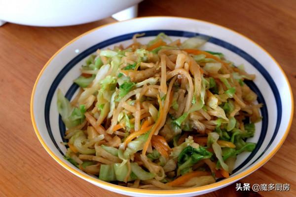 怪不得北方人這麼愛吃炒餅，實在是太簡單了，隨便炒一炒就很好吃