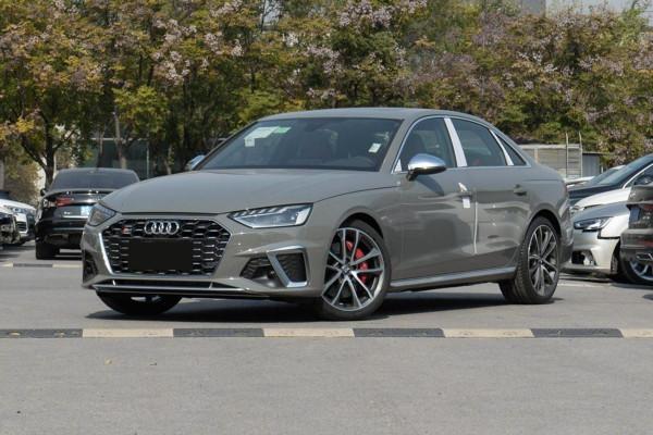 降維打擊的奧迪S4，配V6+8AT+純正quattro，4秒多破百，還能家用