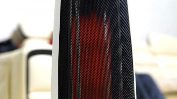 360度全屋制暖 80度廣角搖頭 藍寶小企鵝雙面立式取暖器 360度全屋制暖 80度廣角搖頭 藍寶小企鵝雙面立式取暖器