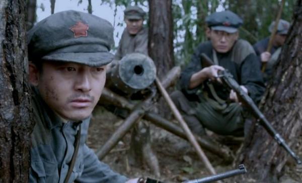 軍長處決師長，擔心別人放人親自監督執行，徐海東很驚訝