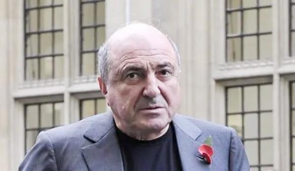 俄羅斯第一億萬富翁,曾被普京通緝,晚年寫信:請求回到俄羅斯 俄羅斯第一億萬富翁,曾被普京通緝,晚年寫信:請求回到俄羅斯