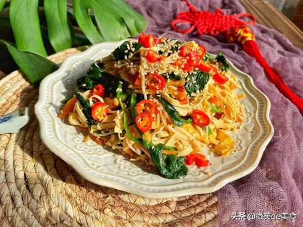 減脂期必備的低脂菜，營養開胃、口感豐富，吃多了也不胖