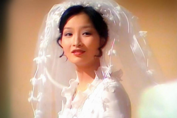 黃杏秀：曾是TVB第一俠女，下嫁陳百祥後，過得怎麼樣？