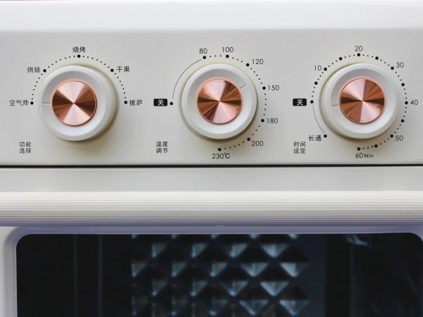 七彩叮噹空氣炸烤箱：一機多能帶你玩轉廚房