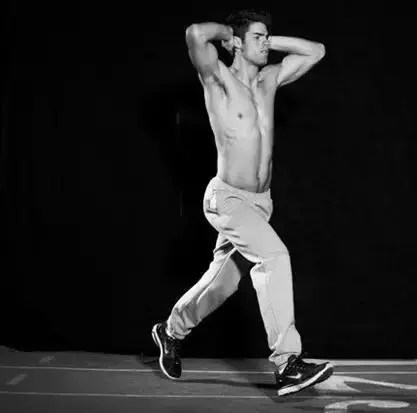 有肌肉才夠男人，徒手健身24式