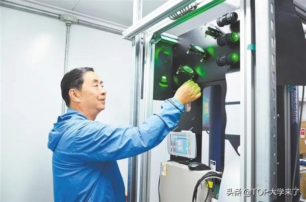 蘭大公佈疫情預測系統準確率!創始人黃建平2021年選為中科院院士 蘭大公佈疫情預測系統準確率!創始人黃建平2021年選為中科院院士