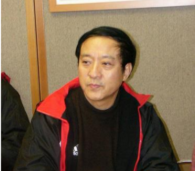 &OpenCurlyDoubleQuote;瞎折騰&rdquo;牛群：拋下馮鞏當縣官，卸任後，做夢都想跟馮鞏合作