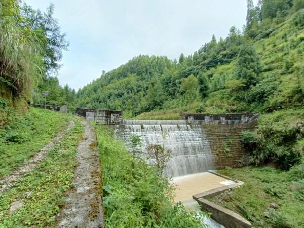 去看別人待膩煩的地方——旅遊 去看別人待膩煩的地方——旅遊