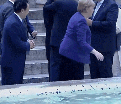 G20領導人前往羅馬“許願池”投幣，拜登缺席