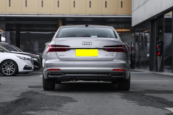 低調的豪華行政級轎車，車長5米，配置豐富，帶你體驗奧迪A6L