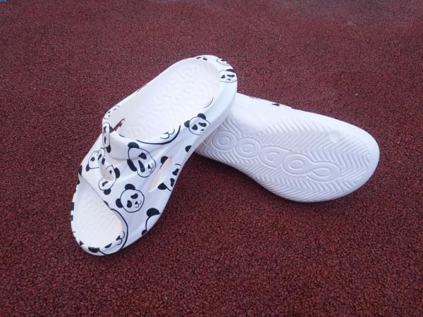 跑後恢復緩解雙腳疲勞,咕咚舒緩運動拖鞋 跑後恢復緩解雙腳疲勞,咕咚舒緩運動拖鞋