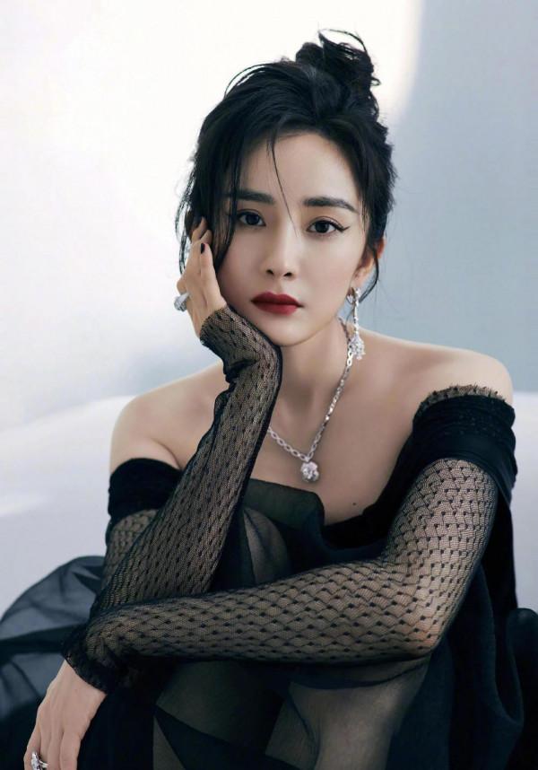 楊冪高畫質桌布｜