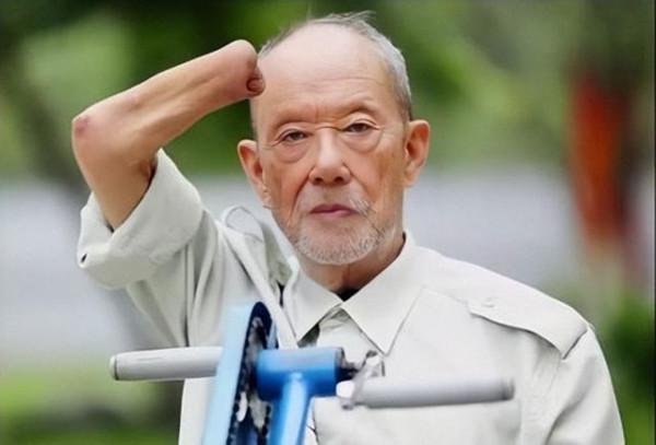 周全弟：長津湖冰雕連唯一倖存者，親口講述71年前經歷，聽者落淚