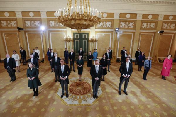 荷蘭新內閣宣誓就職