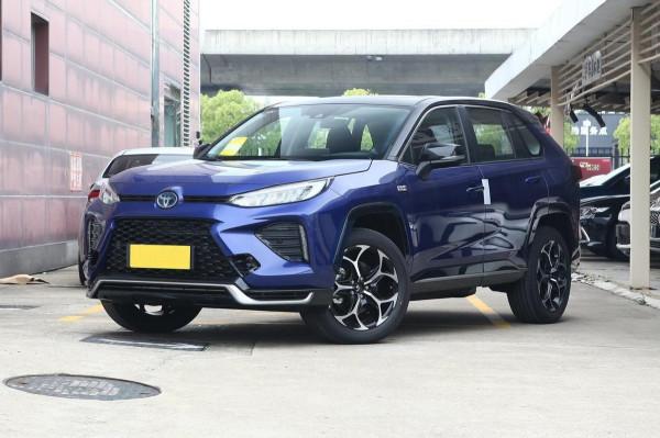 豐田拿出“硬菜”，破百5.92秒，油耗5.2L，帶你看威蘭達高效能版