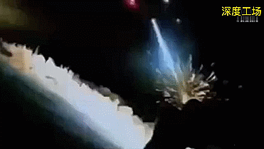 美軍特種兵夜襲暗殺！高射炮和機槍向美軍密集掃射：屋外全是保鏢