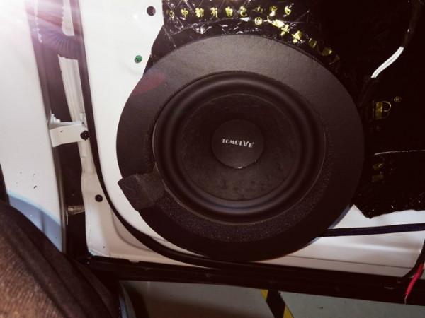 原車音響系統改裝方案-福特蒙迪歐改裝堂口喇叭 原車音響系統改裝方案-福特蒙迪歐改裝堂口喇叭