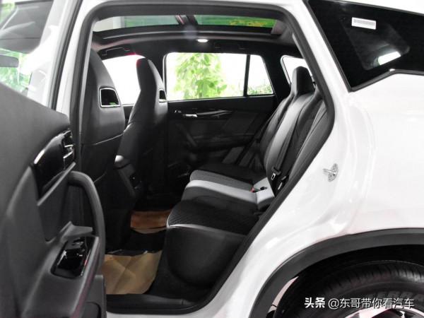 高品質低價格，實惠大空間的高配置SUV，實拍海馬8S