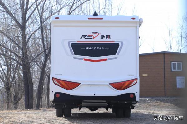 奇瑞3.0T+5座4床平頂房車亮相！設計用心，內飾豪華，用著很舒服