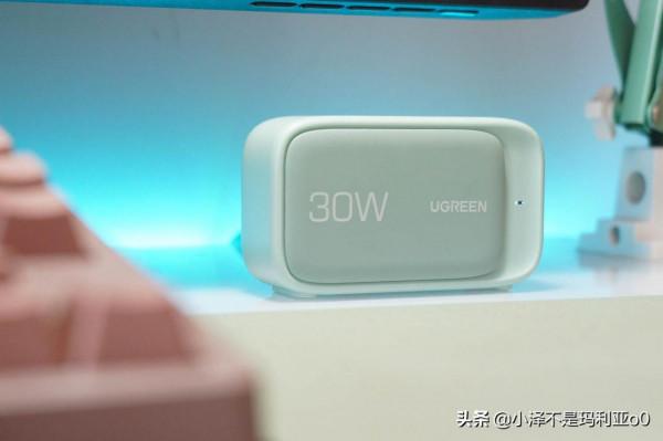 桌面整理大作戰！低成本改造書桌，這些收納好物你值得擁有