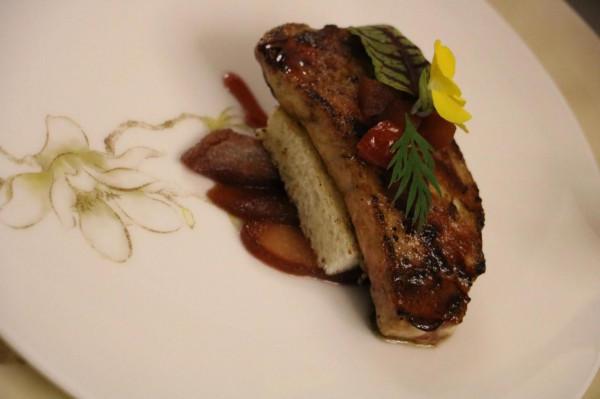 想離開地球穿過宇宙到月球買冰淇淋