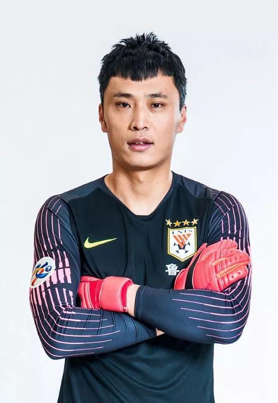 橙衣在身,泰山在心,我愛山東魯能泰山系列文章,球員(門將篇) 橙衣在身,泰山在心,我愛山東魯能泰山系列文章,球員(門將篇)