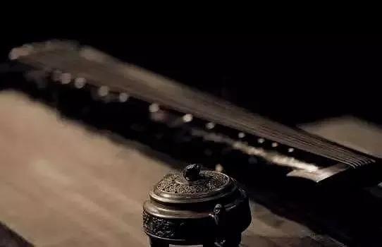 文房裡讀萬卷書，方寸間行萬里路