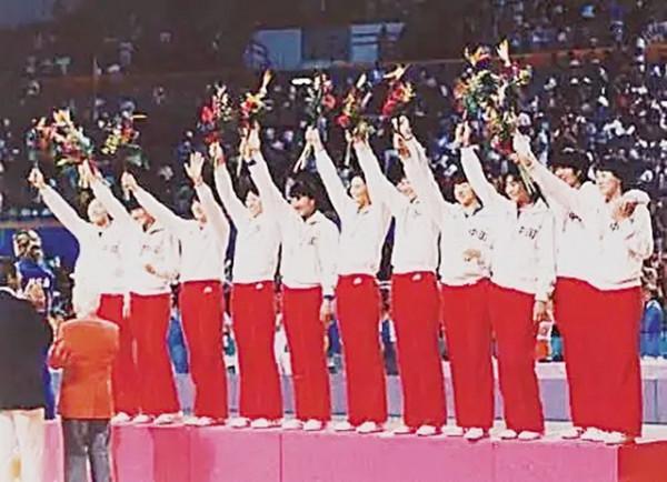 郎平自述:1995年,我是在怎樣的心情下回國任教的 郎平自述:1995年,我是在怎樣的心情下回國任教的