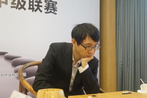 2021圍甲季後賽第二輪第2場圖集：柯羋辜丁頂尖對抗