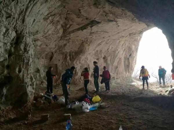 唐莊黃石屋聖峪口攀爬 唐莊黃石屋聖峪口攀爬